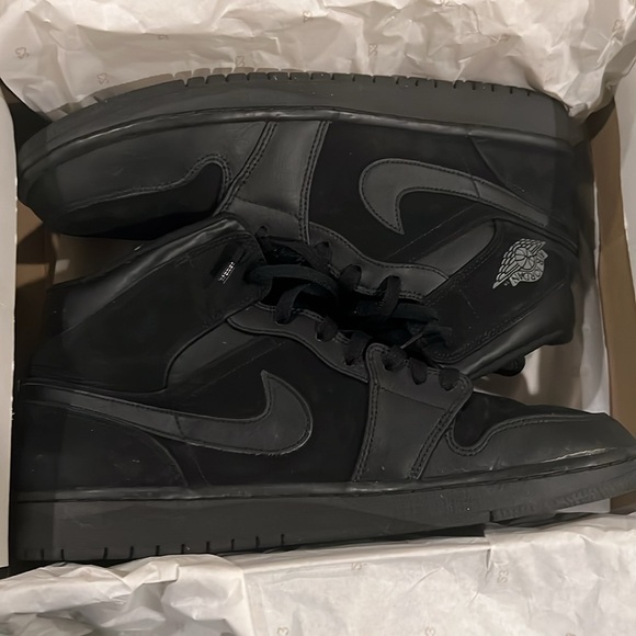 Jordan 1mid - Picture 4 of 4